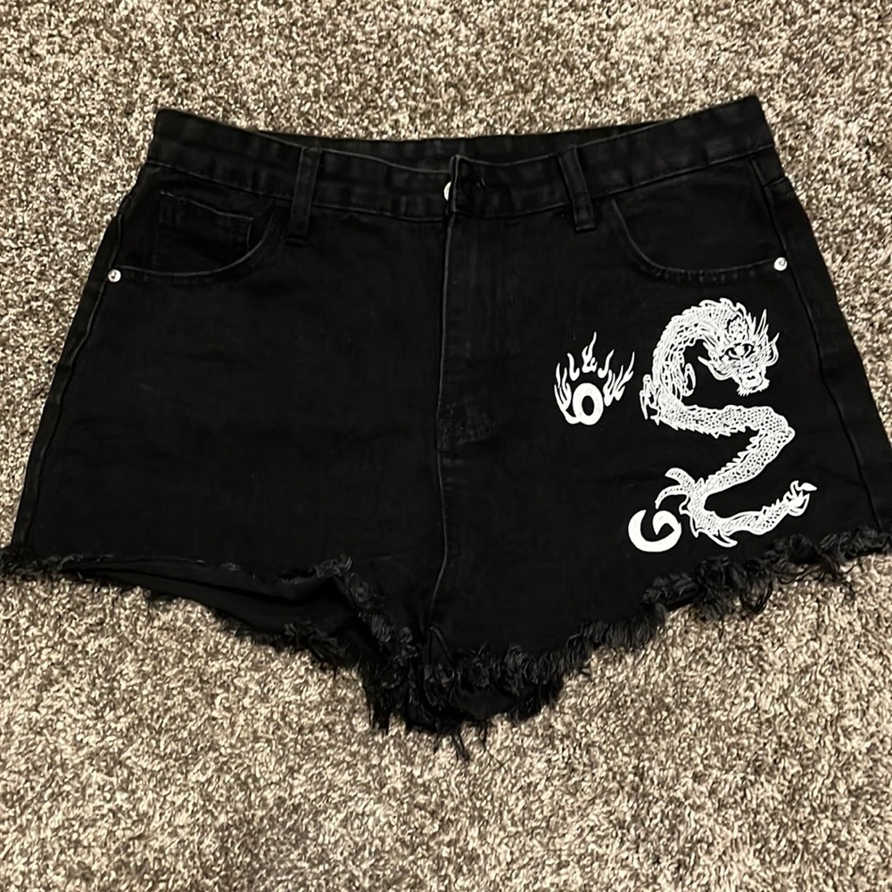 SHEIN Dragon Shorts 🐉